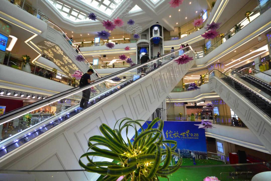 存款超200万家庭,八天突破100万粉丝