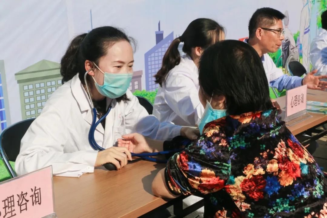 寒冬温情义诊暖人心,义诊暖人心的新闻