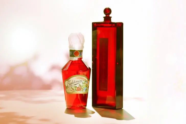 揭秘！这些护肤品的发家史，竟比琼瑶剧还精彩