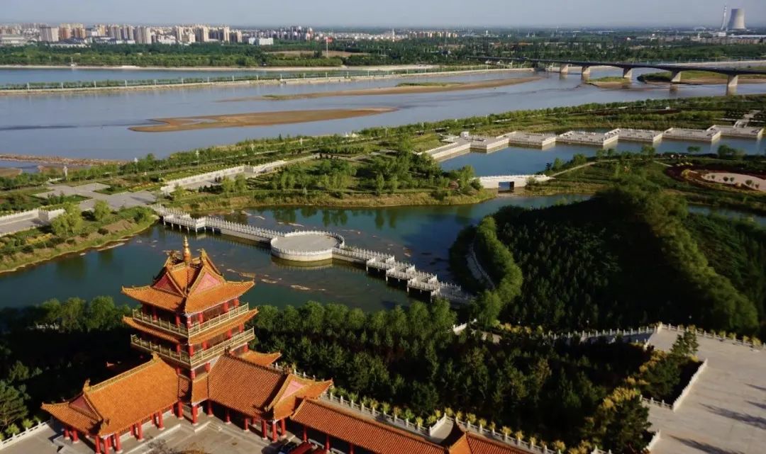 宁夏适合3-4月份旅游,宁夏的秋天