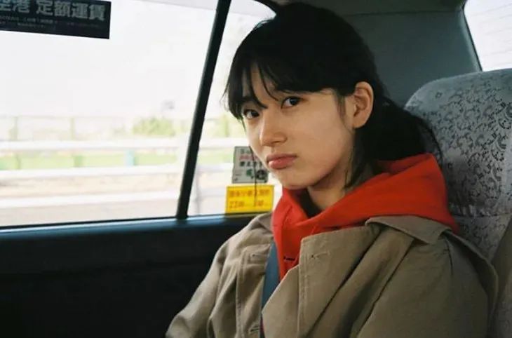 卫衣无帽赵露思,卫衣赵露思