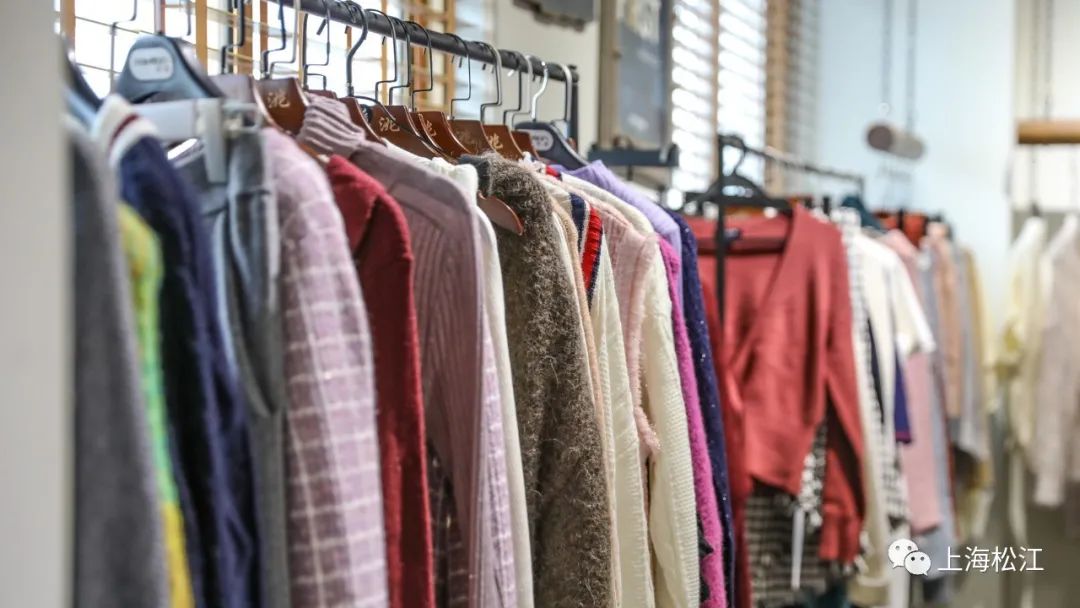 品牌折扣女装1折抢,1折店精品女装