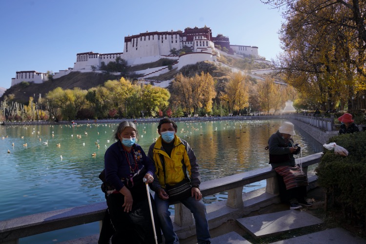 拉萨：丁真最想去的城市冬天是怎样的？