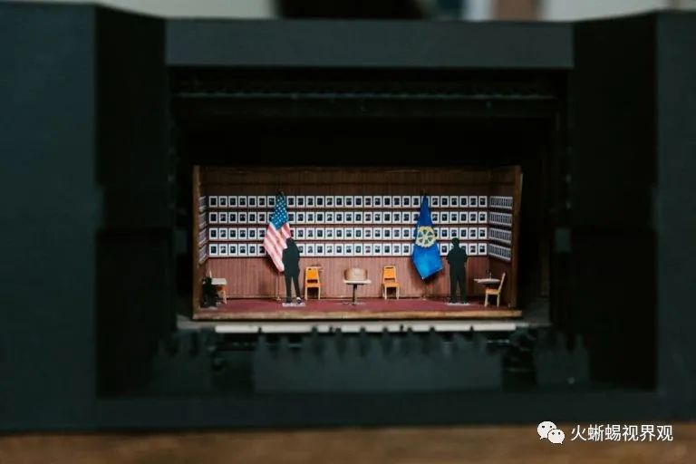 百老汇剧院舞台布景,唯一一个中国设计师