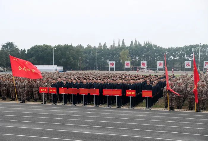 寒风中的他们完整版,寒风中他们一直在坚守