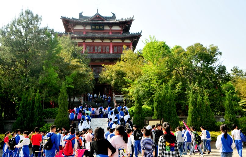 读万卷书行万里路畅游书海,读万卷书行万里路研学视频