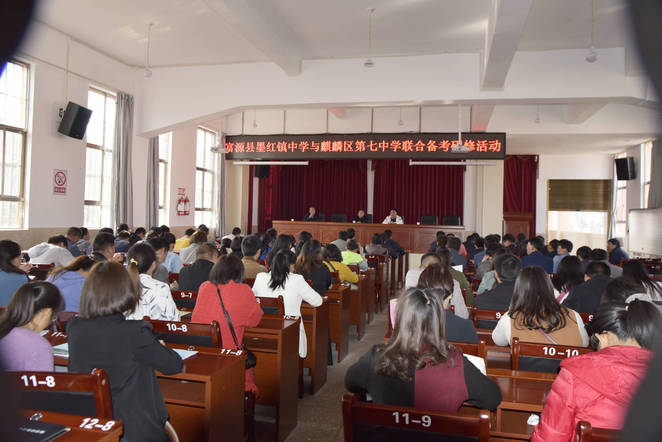 教师素养提升校本培训,立足校本研修促进教师专业发展