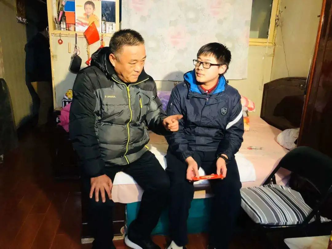 新华街道生活日记——五星奖风采|闪耀在台企里的*党**建“明星”--暨五星奖上海象王洗衣有限公司*党**支部