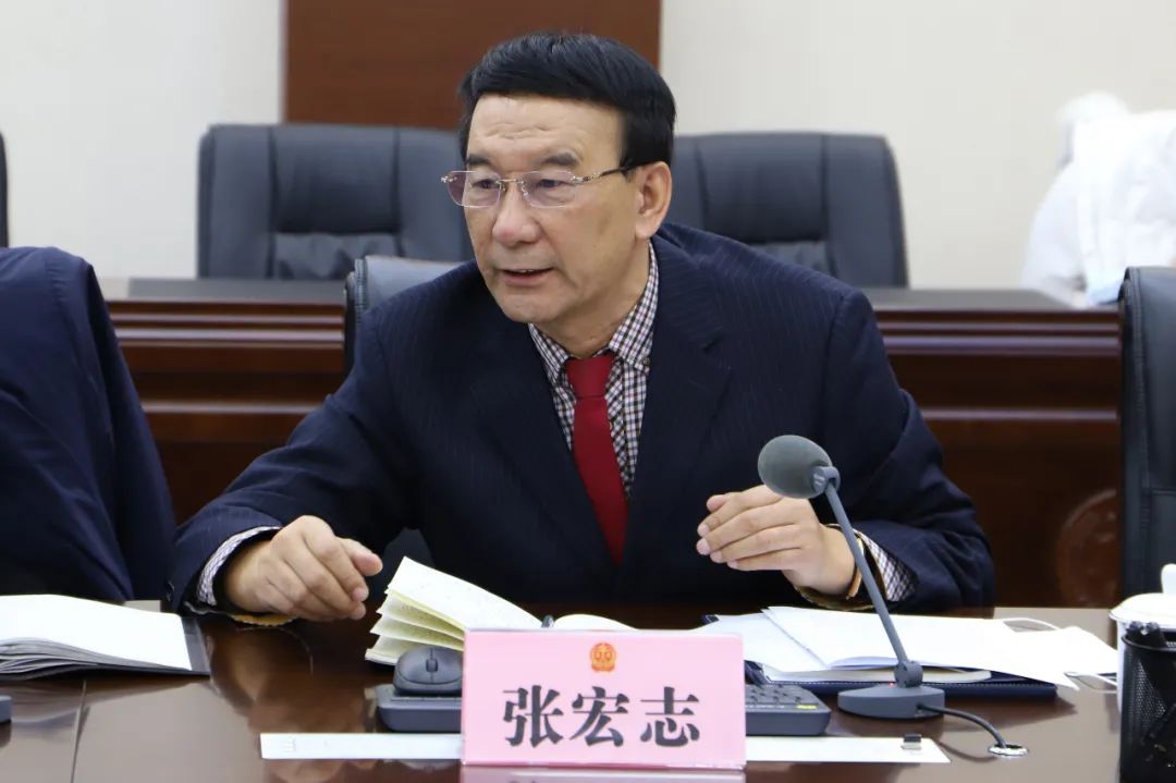 东营中院召开律师座谈会