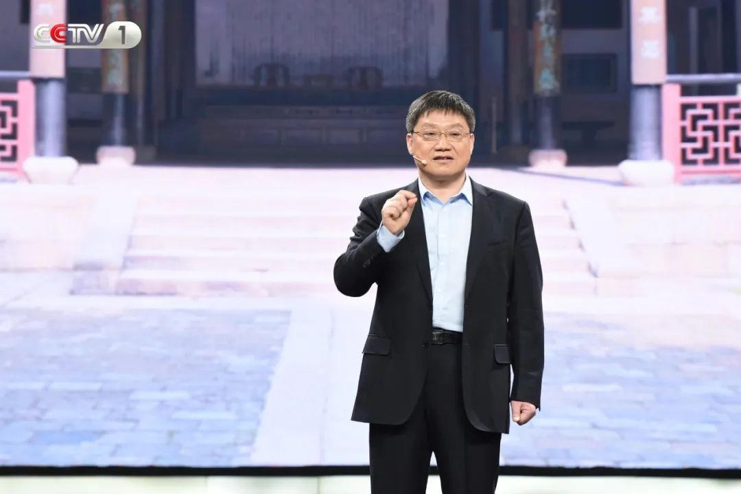 今天22:30档，CCTV-1《开讲啦》带你打卡岳麓书院，探访千年学府的前世今生