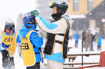 万科松花湖度假区雾凇冰雪节,吉林万科松花湖滑雪场旅游