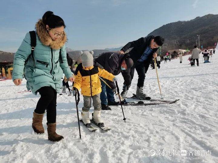 纯白雪道,滑雪推荐伏牛山滑雪场