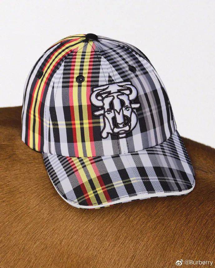 巴宝莉burberry2017秋装新款,burberry巴宝莉外套必买经典款