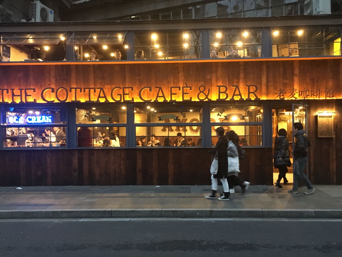 咖啡店铺怎么选择,新手咖啡开店入门