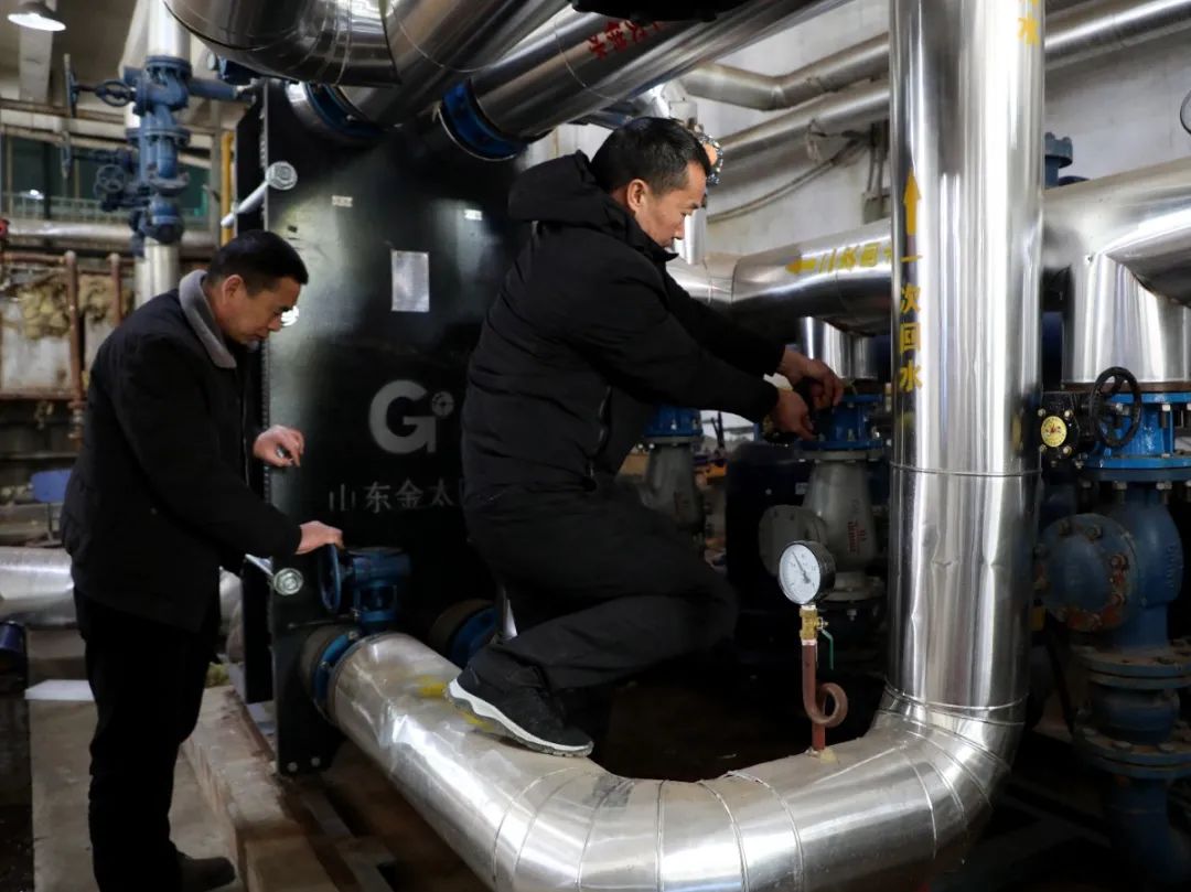 为了“暖起来”这件事儿，他们秀出了“十八般武艺”……