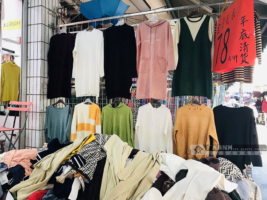 潮流穿搭菜市场,农贸市场衣服穿出时尚