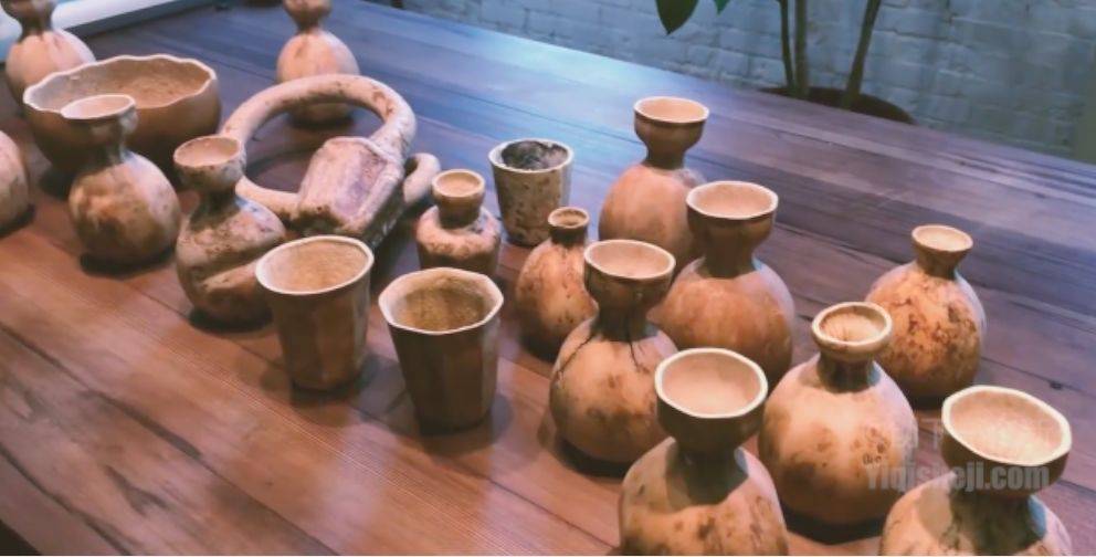 日本人种个葫芦，星巴克咖啡杯就变成了这样