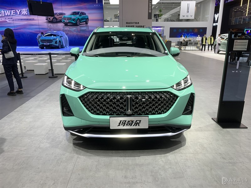 新款起亚嘉华实车曝光,2022丰田皇冠陆放豪华版图片