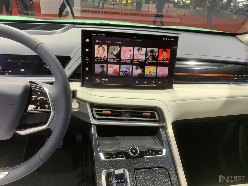 新款起亚嘉华实车曝光,2022丰田皇冠陆放豪华版图片