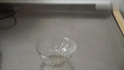 冰箱胶条发霉拆下来用什么泡,冰箱的胶条发霉难清洗教你一绝招