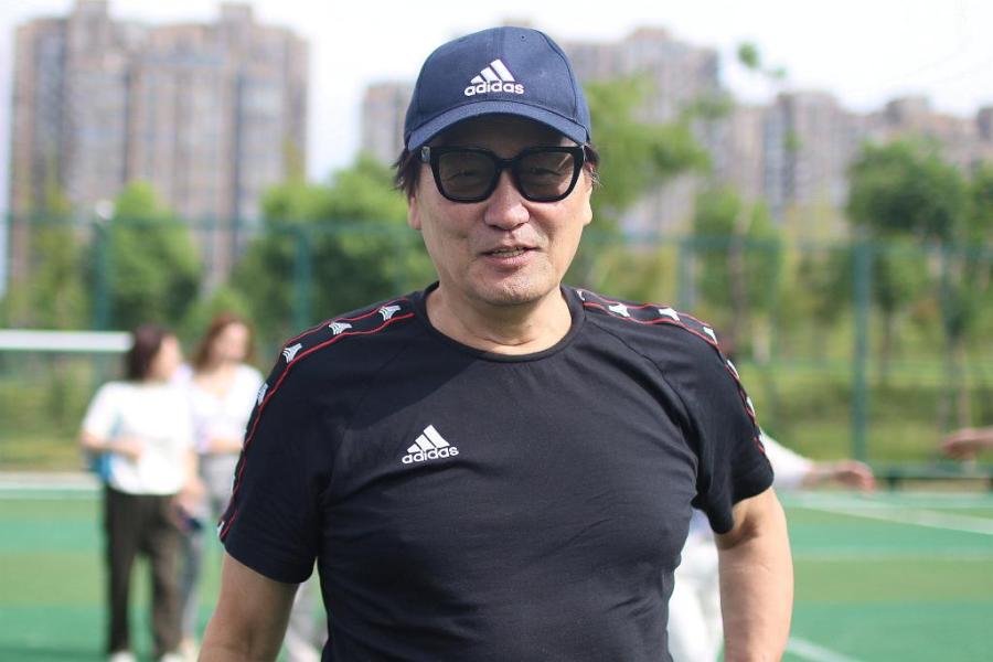 戚务生谈中国男足,国家男足原主教练戚务生简介