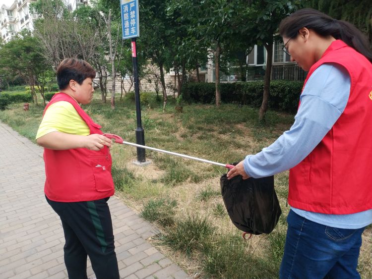 社区环境大整治提升街巷颜值,星火巷社区环境卫生综合整治