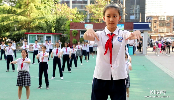 “政府带娃”叫好又叫座“邯郸模式”破解“3点半难题”