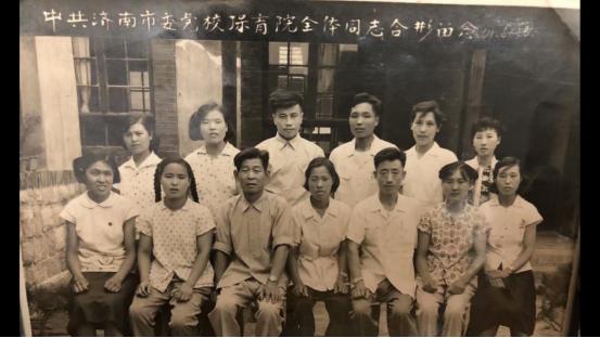 红色办园守初心*安泰**市市直机关幼儿园园所风采