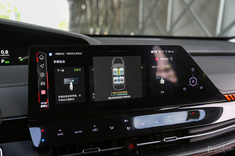 长安uni-k和长安cs75plus哪个好,长安uni-k车怎么样值得买吗