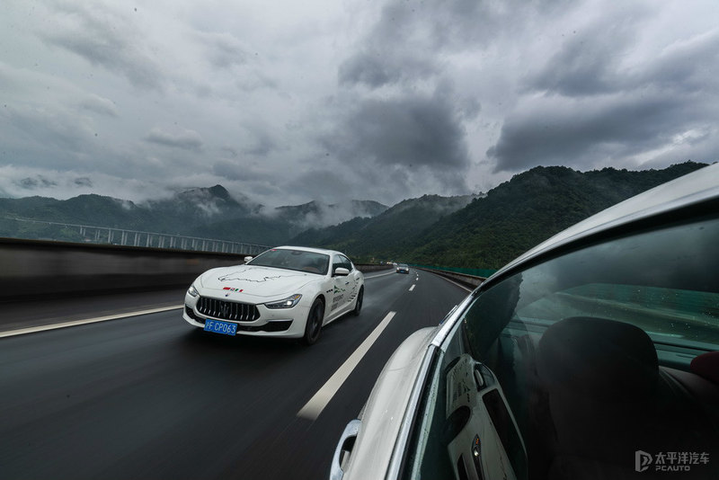 开玛莎拉蒂用车感受,第一次坐玛莎拉蒂的感受