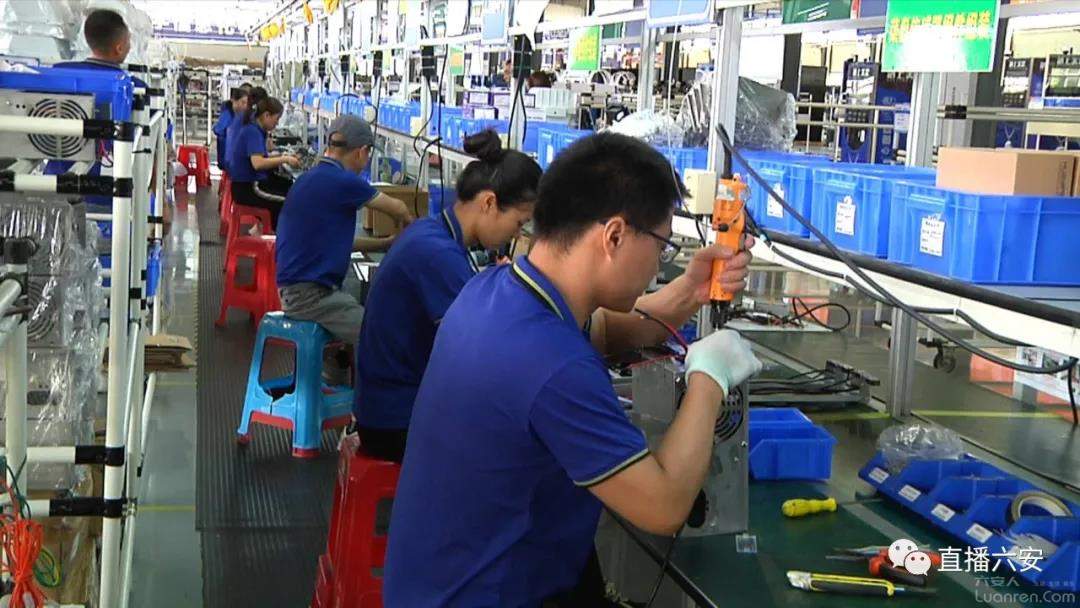 机器人烹饪餐厅,机器人炒菜自助餐厅