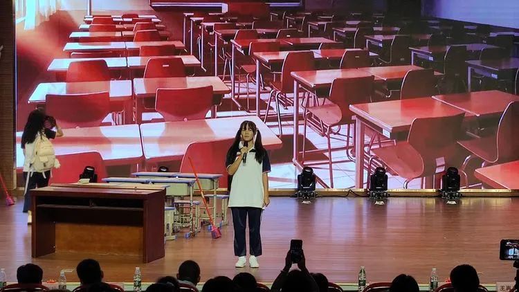 共青城市中学,共青城市中学国庆晚会2020