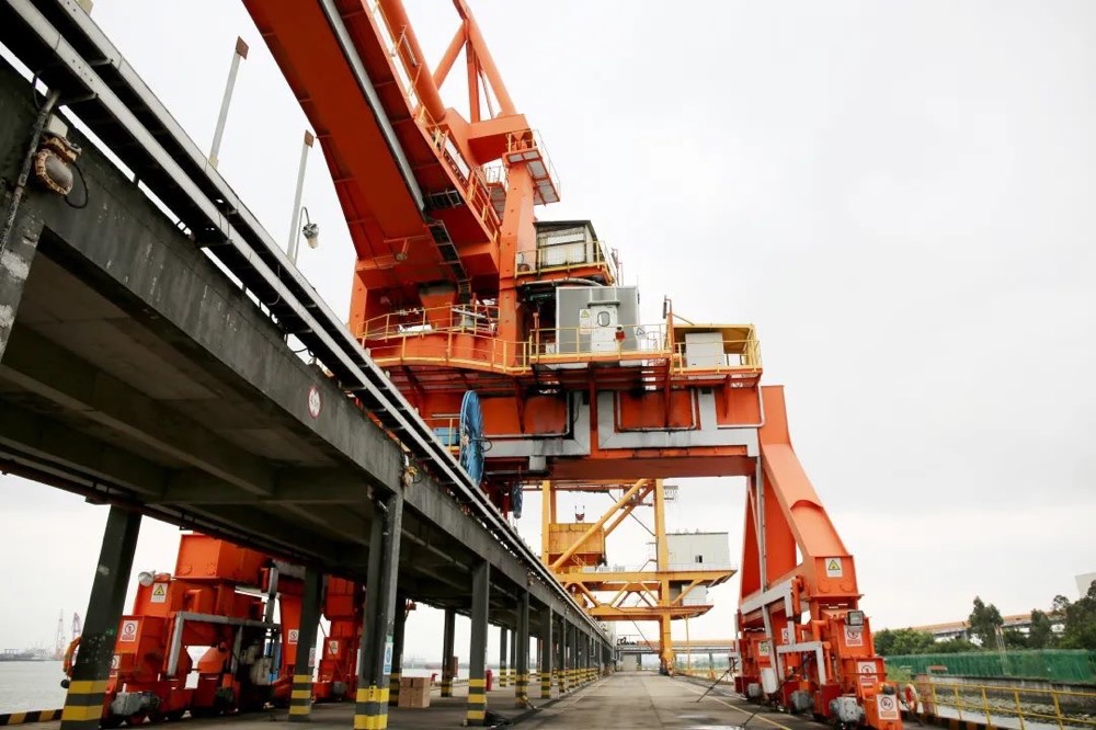 勇担使命守护一方碧水蓝天,勇担重任保障油品供应