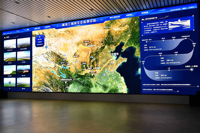 外眼看,护大河之洲引百鸟来栖