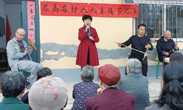 外眼看,护大河之洲引百鸟来栖