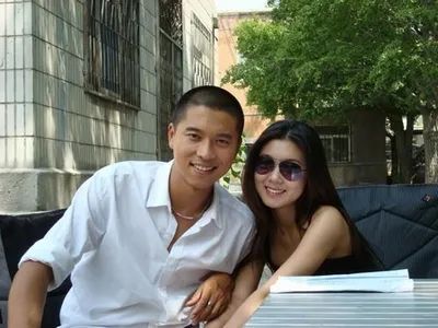 娱乐圈恩爱夫妻,被约定婚后不拍吻戏的李小萌王雷甜到了!