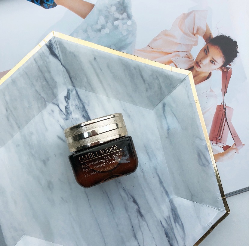 雅诗兰黛小棕瓶眼霜明星,雅诗兰黛小棕瓶眼霜鉴别