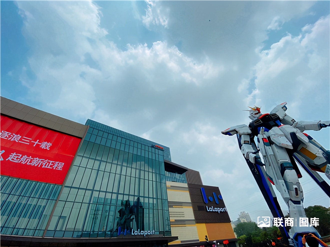 除了高达，中国首家LaLaport啦啦宝都还带来哪些惊喜？
