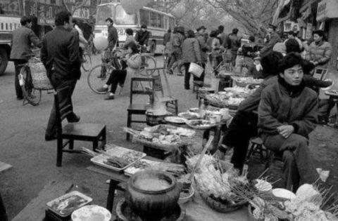 麻辣烫是东北的还是四川的,东北和四川的麻辣烫哪个好吃