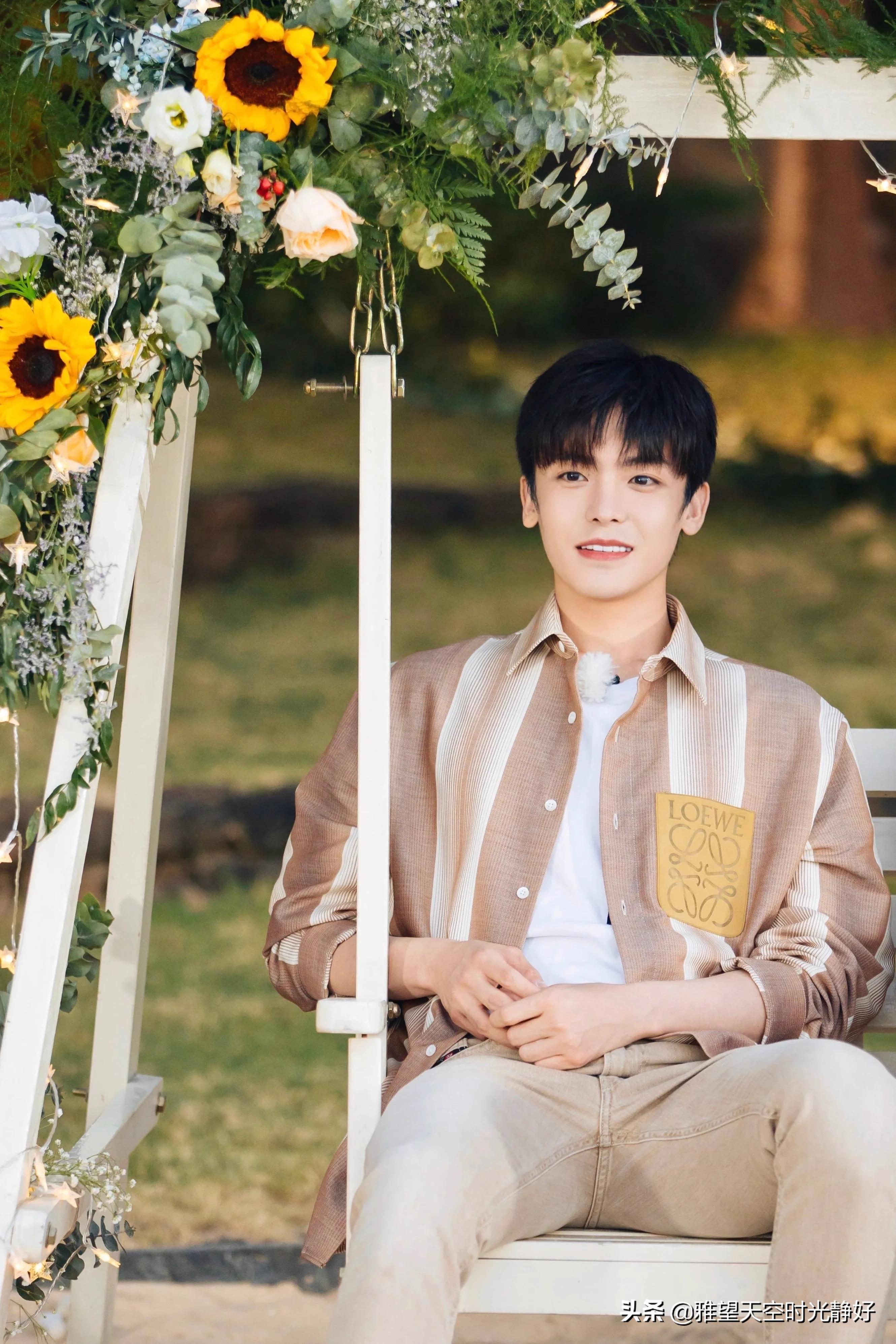 谁的笑容最治愈男明星,有没有治愈系笑容的男明星