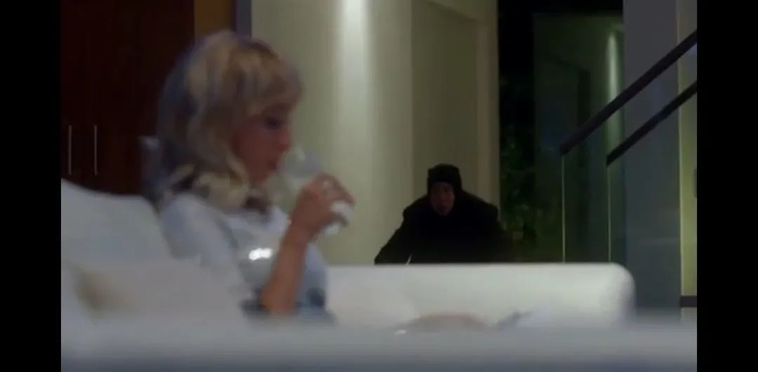 英剧9号秘事全部,英剧9号秘事讲的什么事