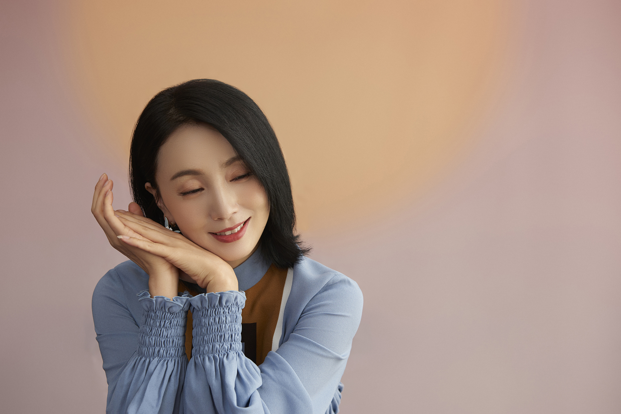 陶虹绿色丝绒小孩西装 (陶虹末代皇帝红裙)