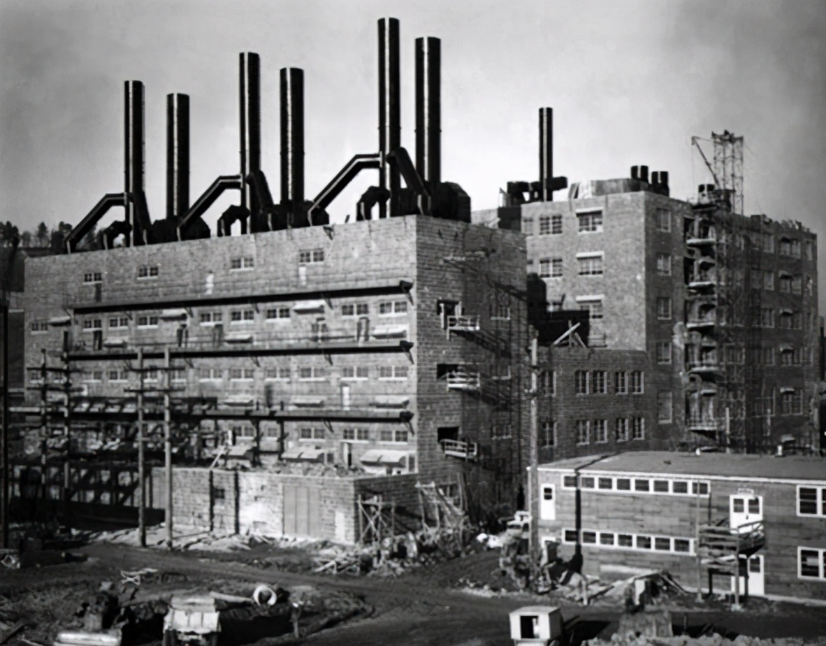 老科学家讲述中国核武器研究历程,中国第一个核武器的研究时间