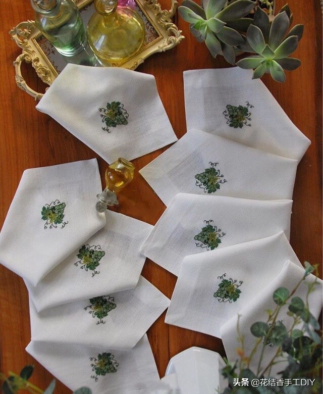 十字绣美丽的画,十字绣美丽花边