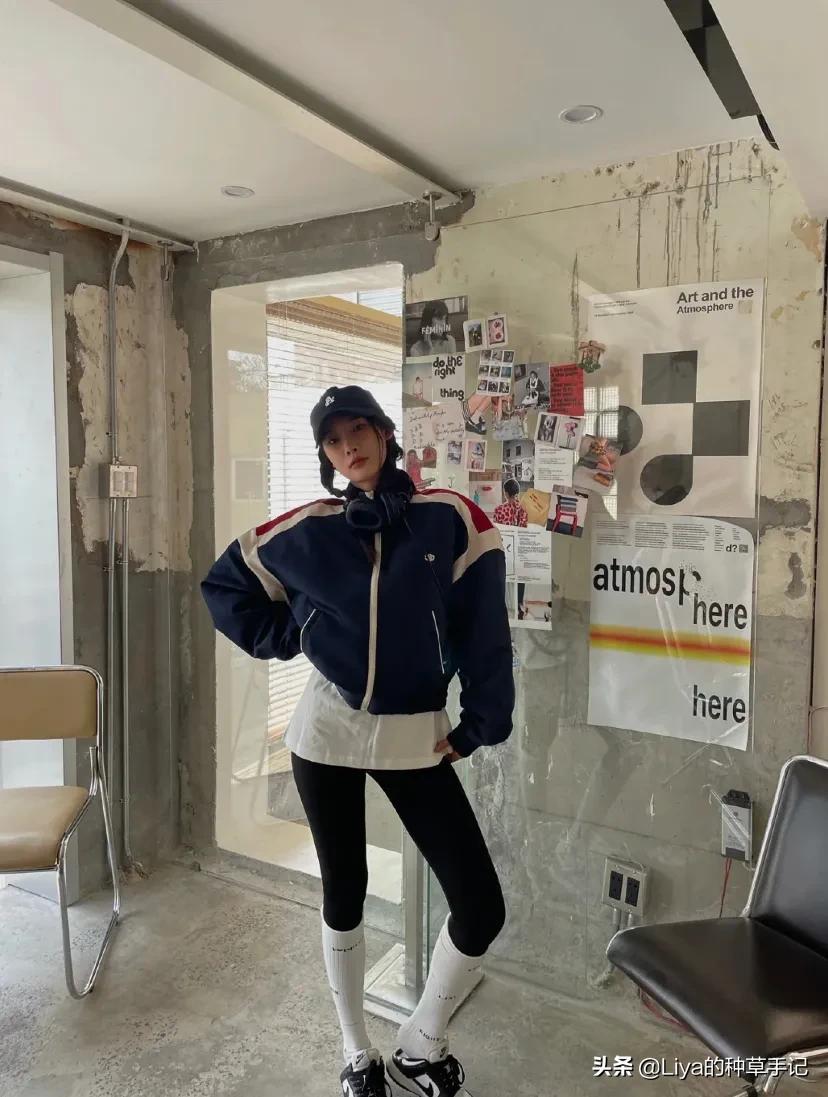 今年秋冬不流行露脚踝,冬季袜子穿搭不露脚踝也酷劲十足