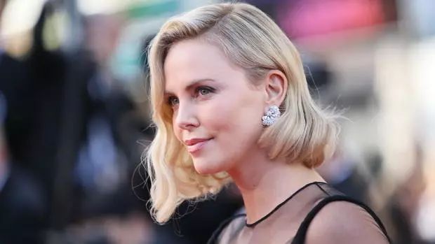 美国最有钱的女演员,收入最高的女演员