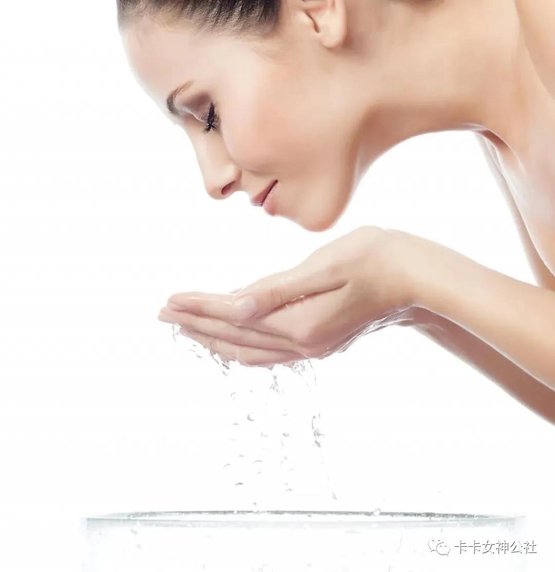 四十岁干皮敏感肌适合哪种护肤品,干皮敏感肌祛痘修复步骤