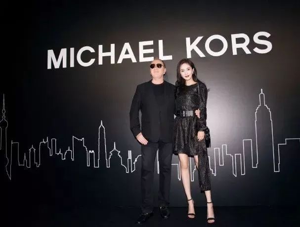 女生第一只轻奢包该买哪个牌子,第一只千元轻奢包怎么选