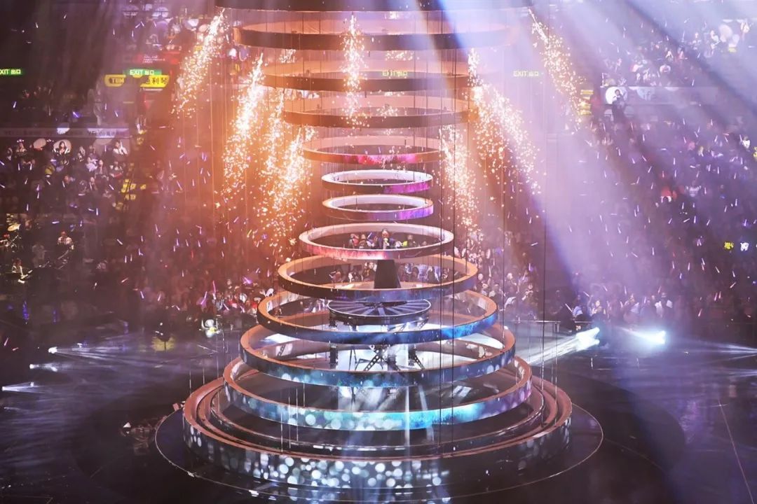 容祖儿张学友刘德华,容祖儿演唱会刘德华出场