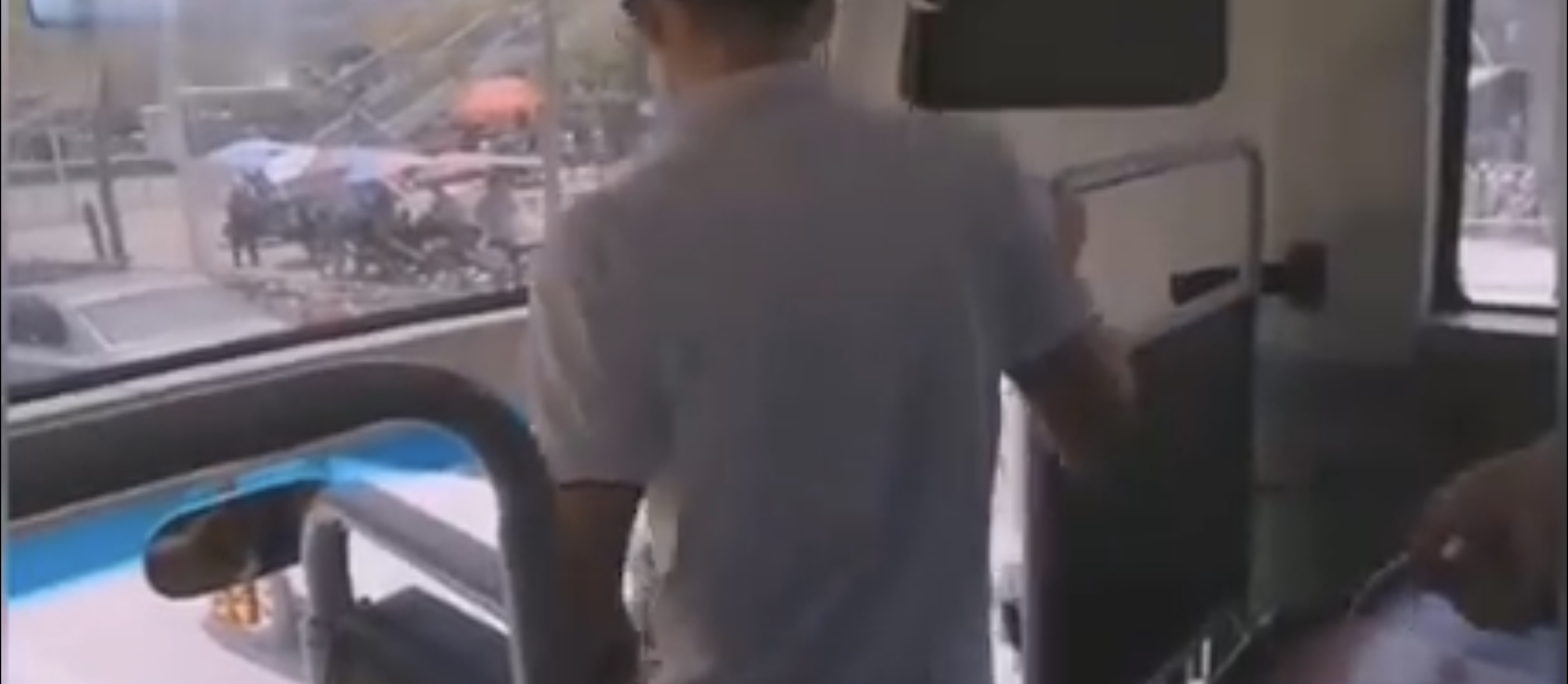 比亚迪厂内日常工作,比亚迪工厂是站着上班吗